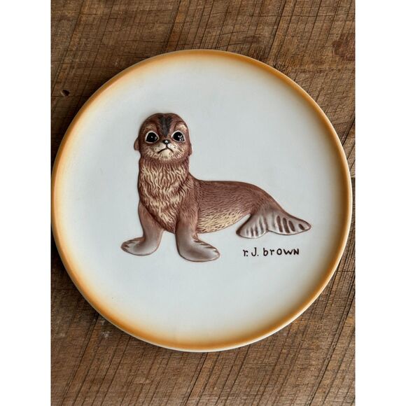 1979 Akiku Seal Pup Plate River Shore Ltd First Issue #4355 Wildlife Art - Picture 10 of 13